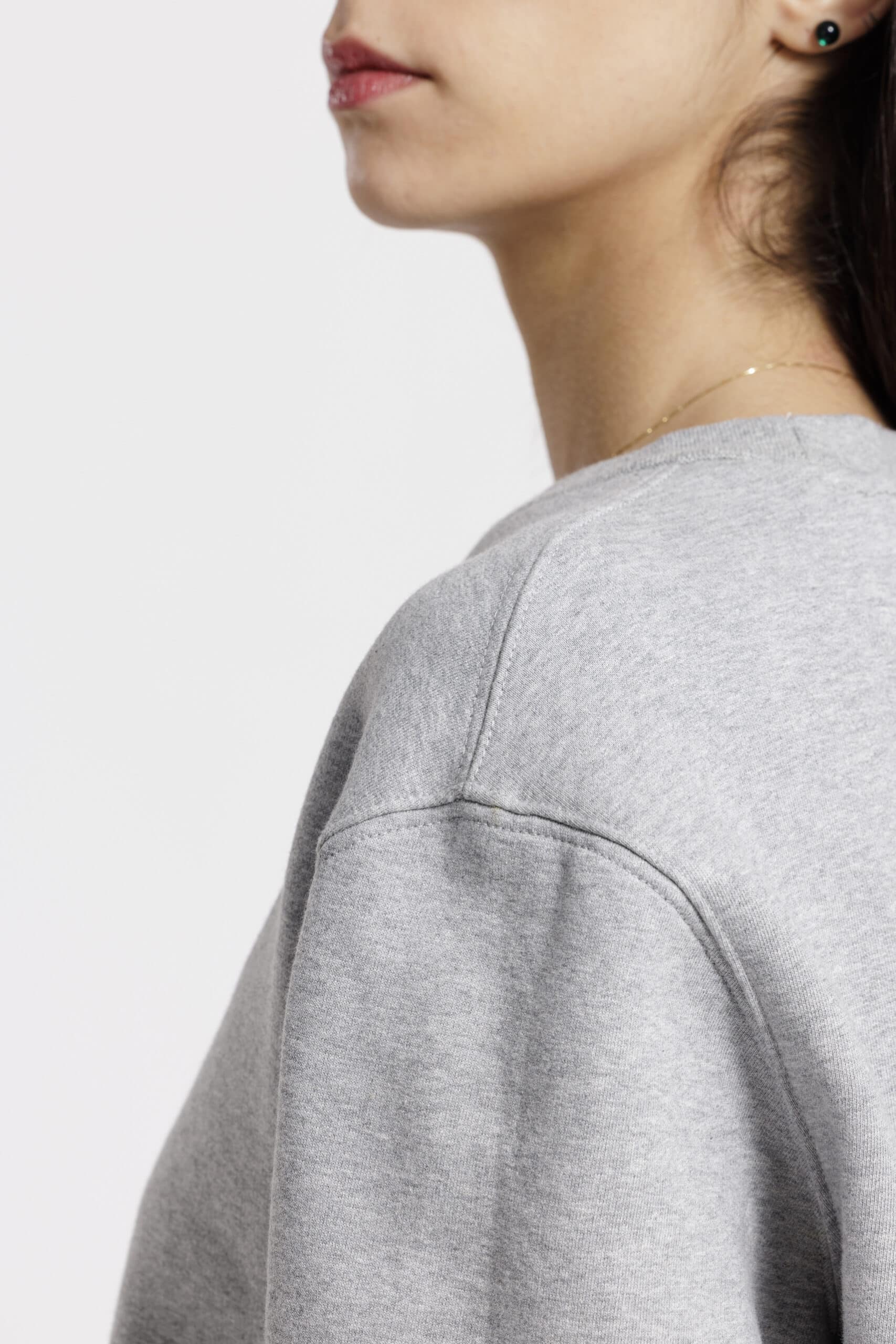 Sweat femme épaule gris chiné